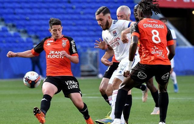 九游-库里三分四连击击溃法国