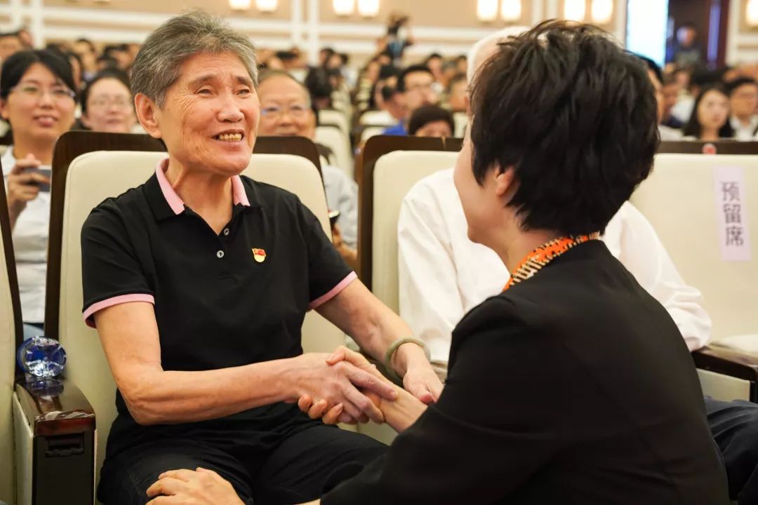 深圳男篮内部会议纪要流出——国际比赛日刷新队史纪录，葡超使命明确，轮换策略成焦点的简单介绍