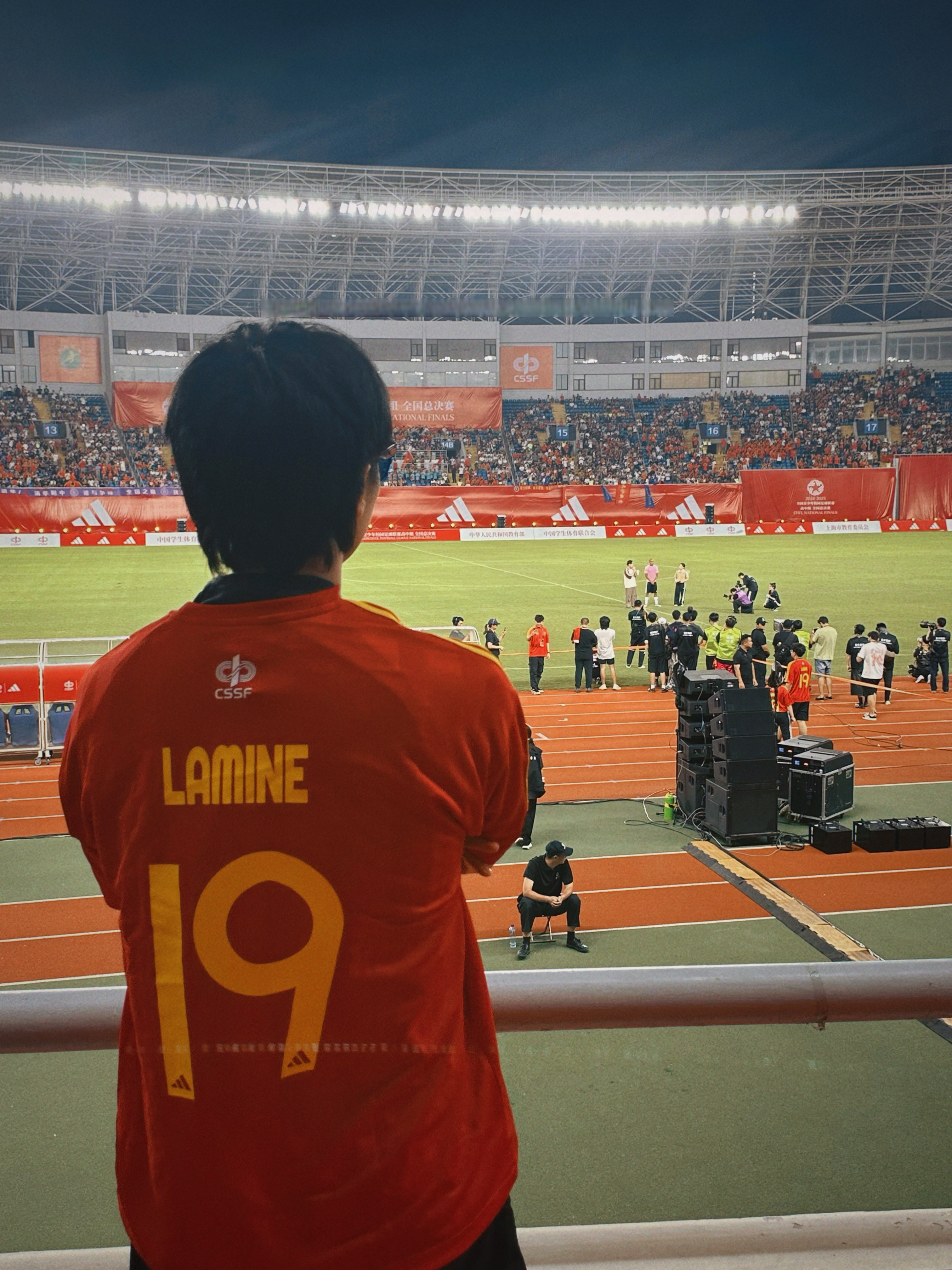 九游-包含马赛训练开放日，加时末段遗憾出局引欢呼，英超在即，年轻球员得到机会的词条